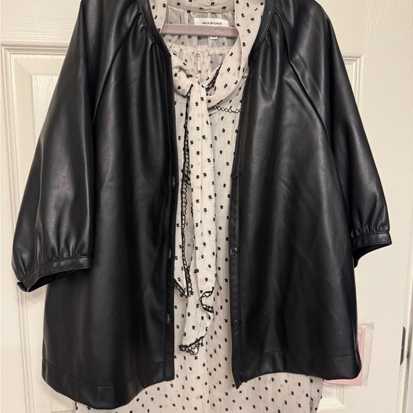 New - Vegan (faux) butter soft leather button jacket - Picture 5 of 7